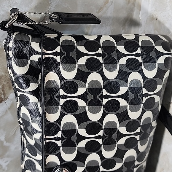 Coach Holden Crossbody bag in black and white signature - Picture 3 of 11